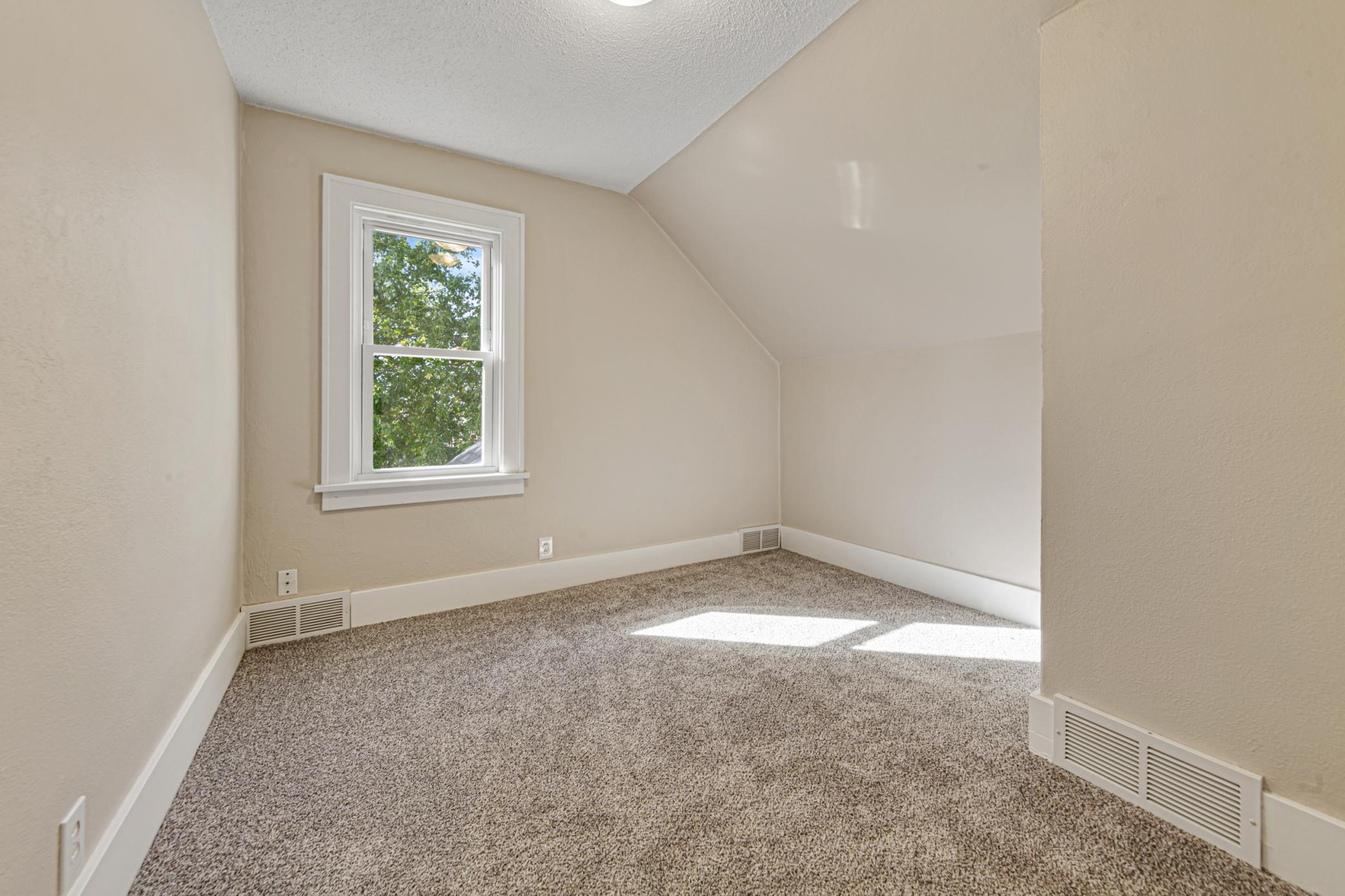 28 bedroom 1.jpg