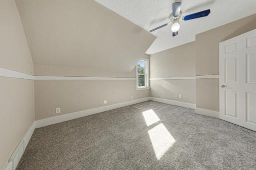 1427 Central Avenue N, Faribault, MN 55021