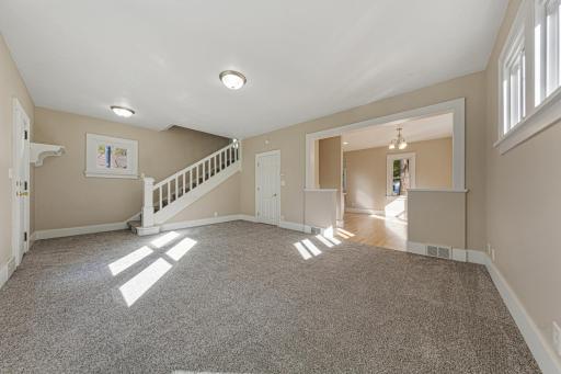 1427 Central Avenue N, Faribault, MN 55021