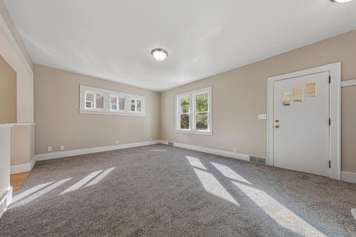1427 Central Avenue N, Faribault, MN 55021