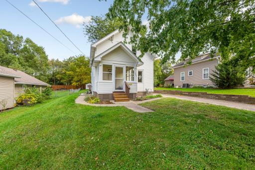 1427 Central Avenue N, Faribault, MN 55021