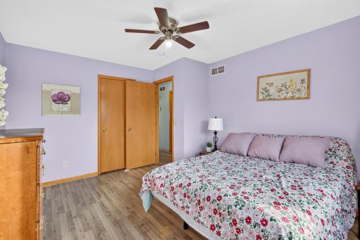 37838 Hawthorne Avenue, North Branch, MN 55056