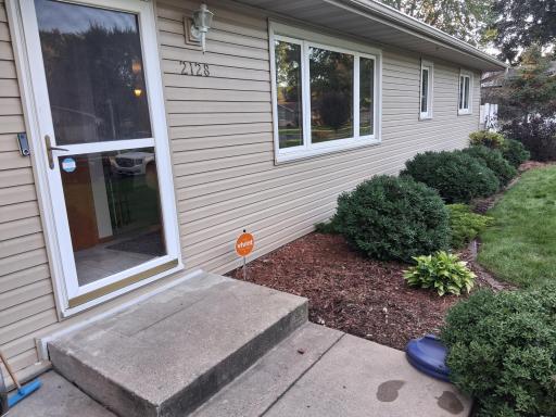 2128 Shale Lane, Eagan, MN 55122