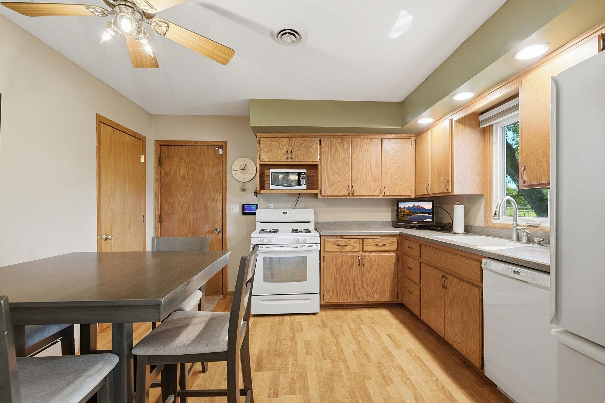 Spacious Kitchen!