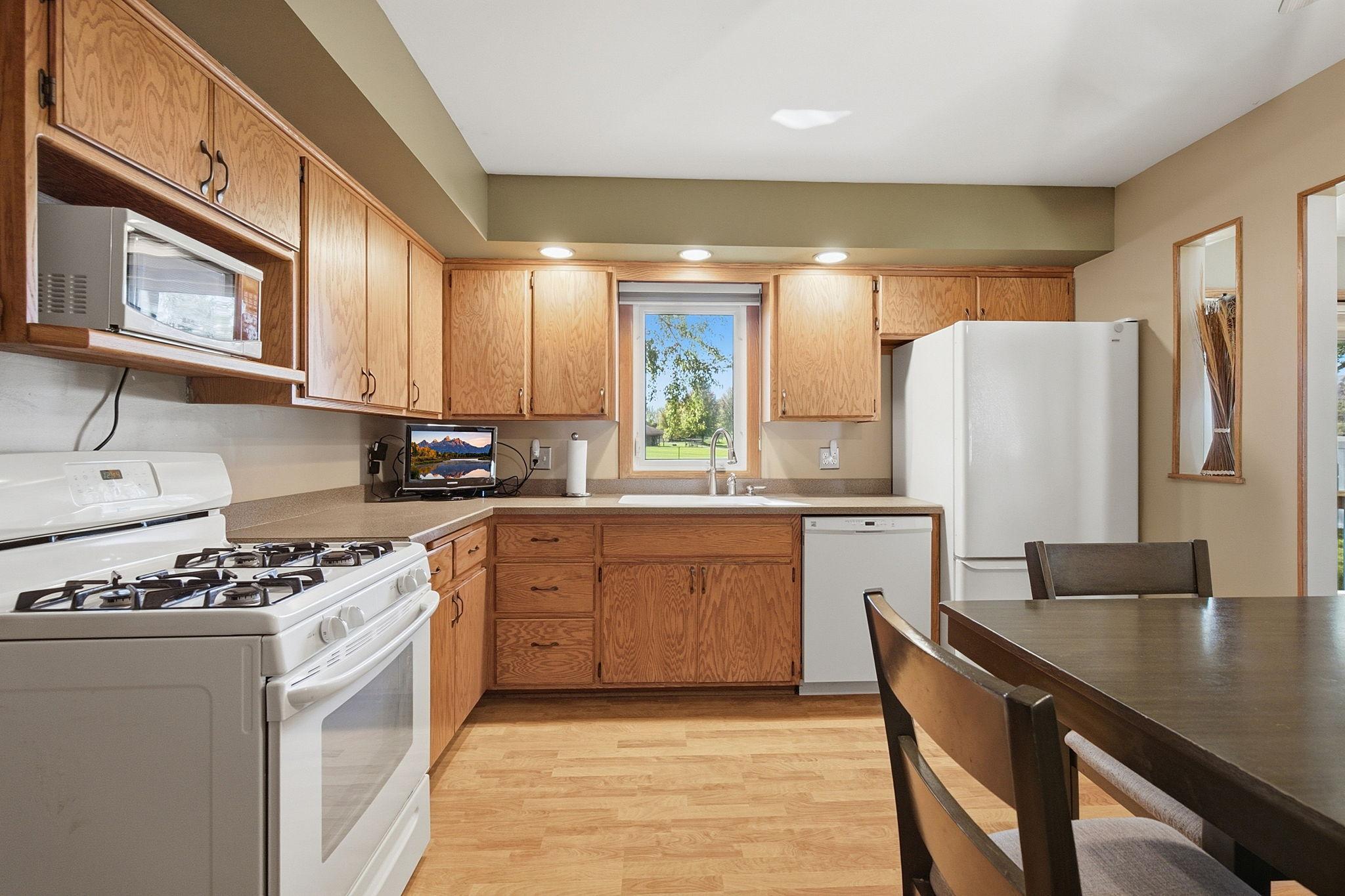 Spacious Kitchen!