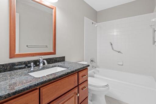 1235 Yale Place, 808, Minneapolis, MN 55403