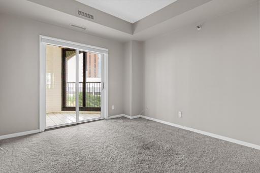 1235 Yale Place, 808, Minneapolis, MN 55403