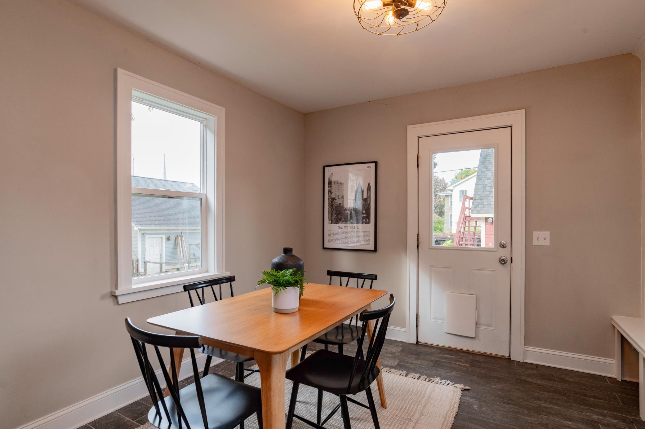 Informal dining space right off the kitchen.