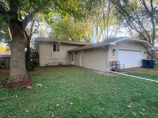 11465 Lakeview Road, Chisago City, MN 55013