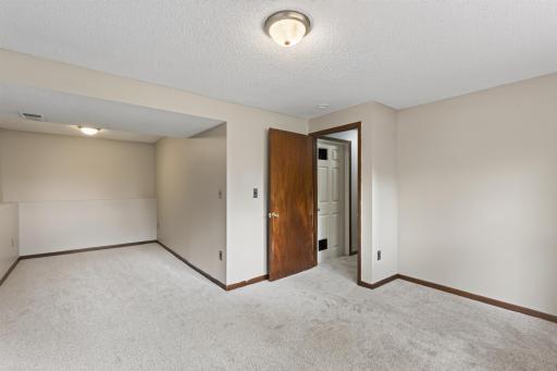 1785 Center Street, Hugo, MN 55038