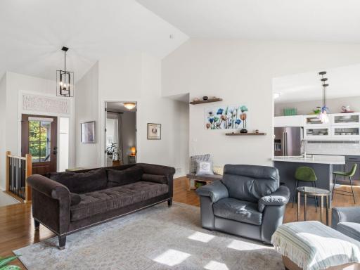 15903 Kendale Drive, Lakeville, MN 55044