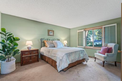 1930 26th Avenue NW, Rochester, MN 55901
