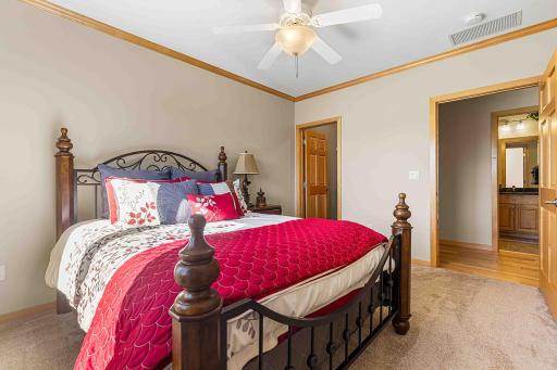 3200 S 11th Street S, 217, Fargo, ND 58104