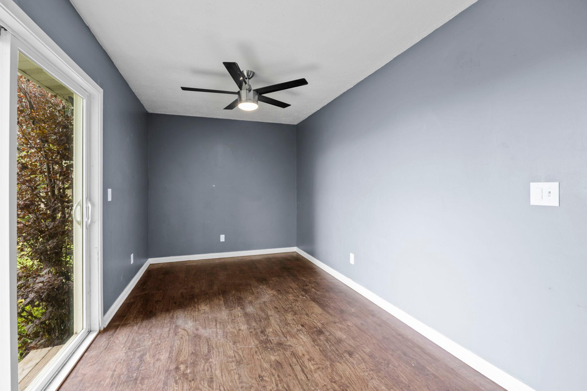 34-web-or-mls-90 10th St-34.jpg