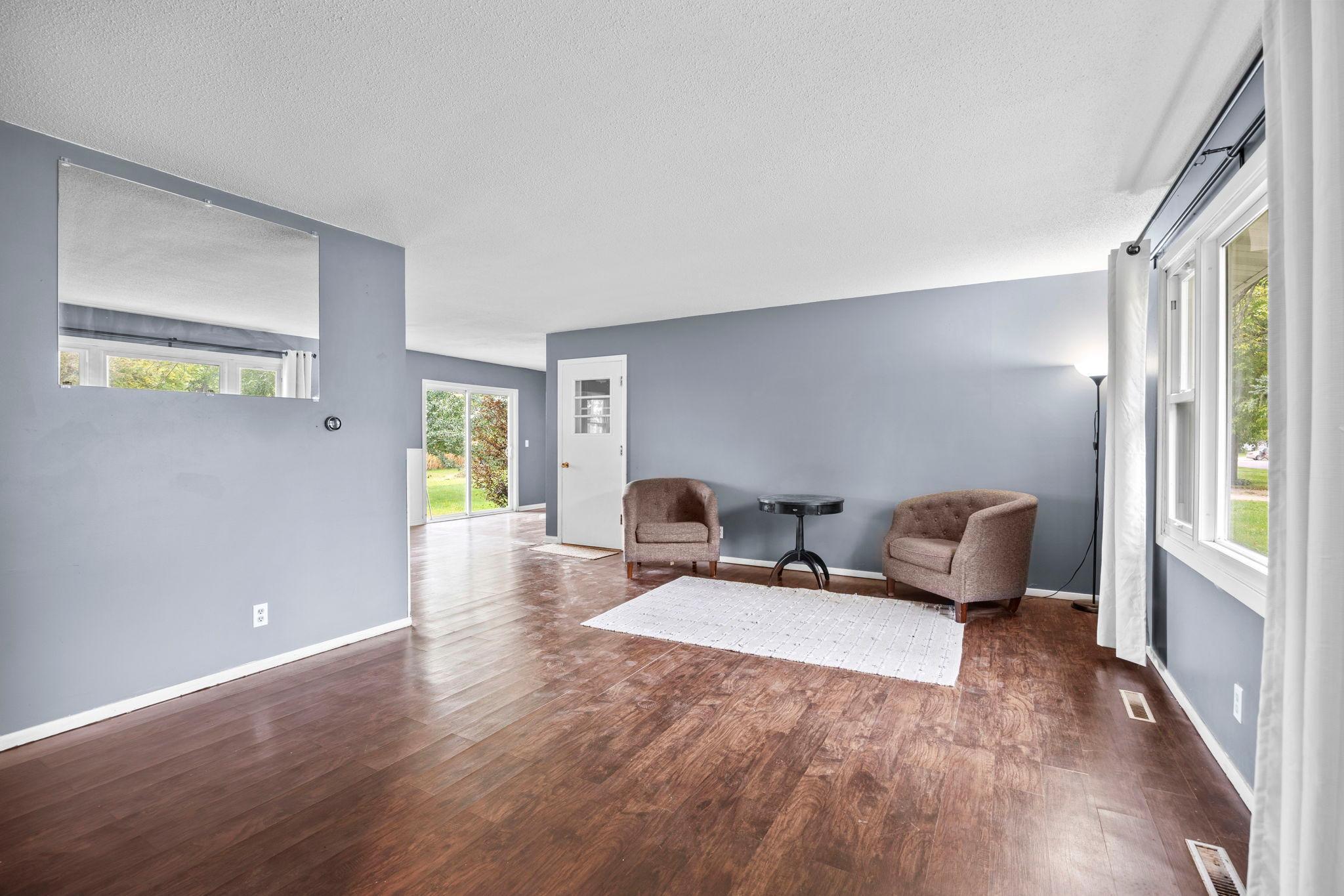 26-web-or-mls-90 10th St-4.jpg