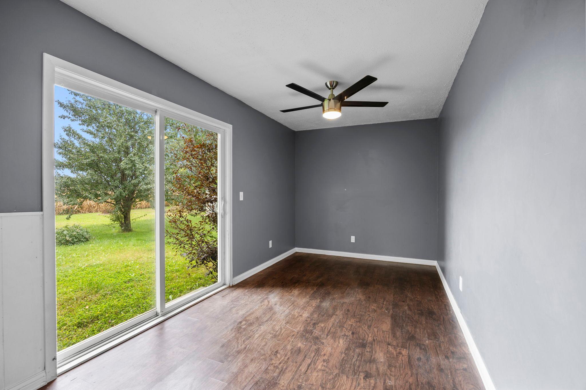 32-web-or-mls-90 10th St-29.jpg