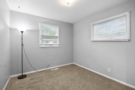 90 10th Street SE, Wells, MN 56097
