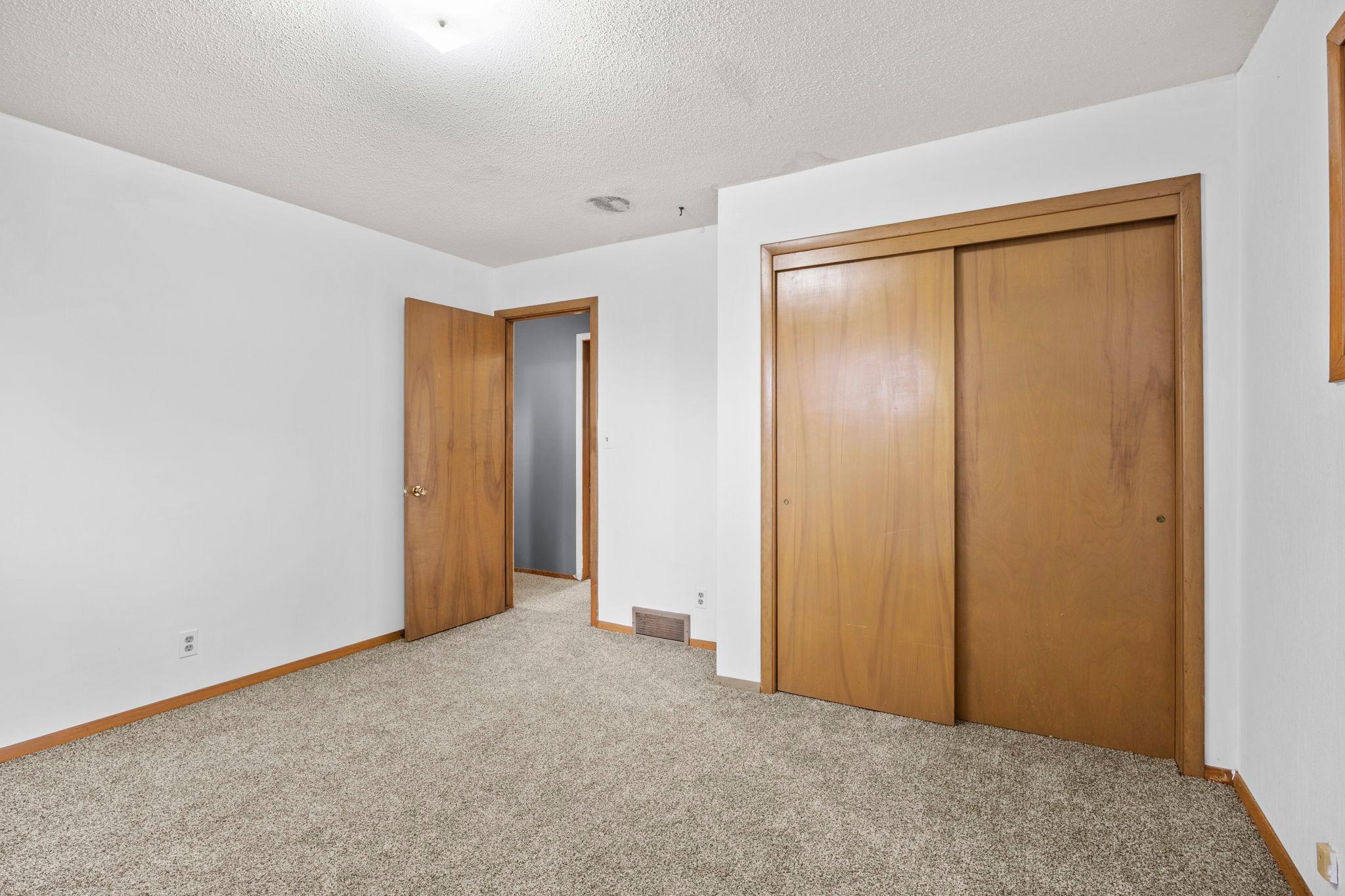 43-web-or-mls-90 10th St-79.jpg