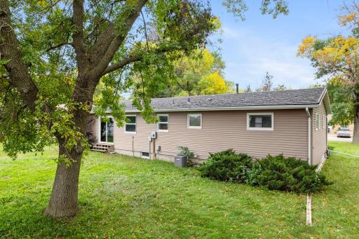 90 10th Street SE, Wells, MN 56097