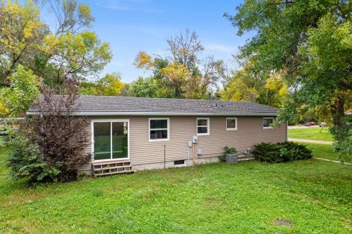 90 10th Street SE, Wells, MN 56097