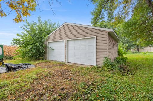 90 10th Street SE, Wells, MN 56097