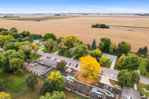 90 10th Street SE, Wells, MN 56097