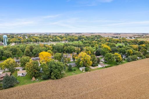 90 10th Street SE, Wells, MN 56097