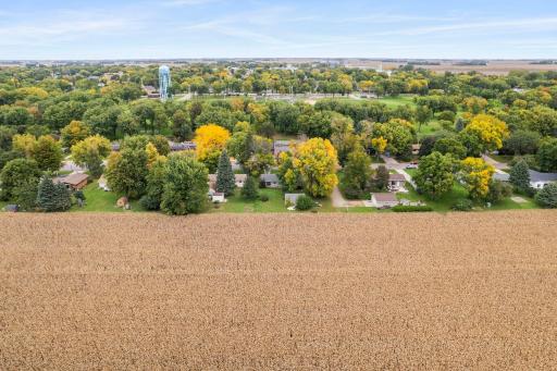 90 10th Street SE, Wells, MN 56097
