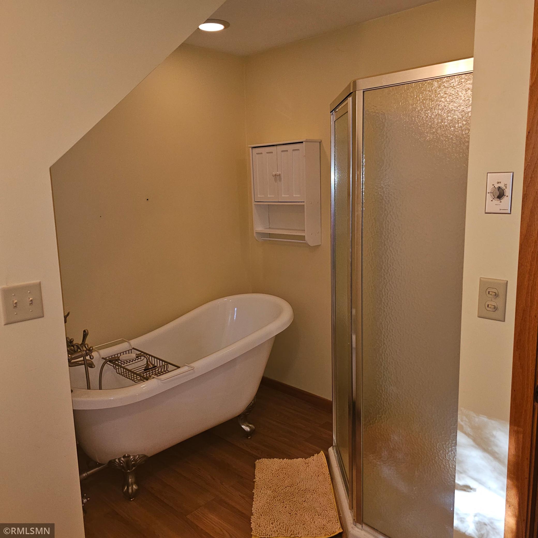 Beautiful Clawfoot soaking tub!