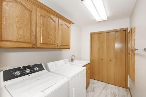 1106 Southwood Drive, Dilworth, MN 56529