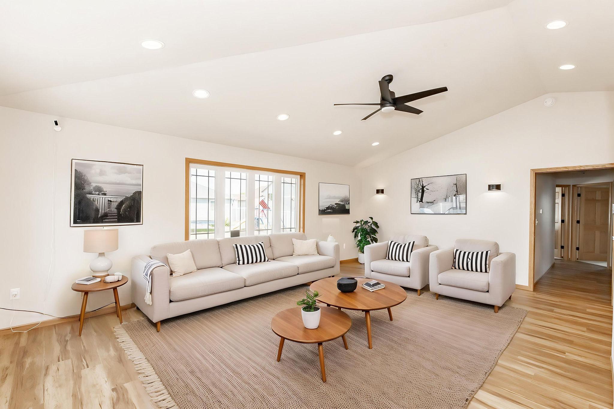 1106-13-LivingRoom-Scandinavian-3.jpg