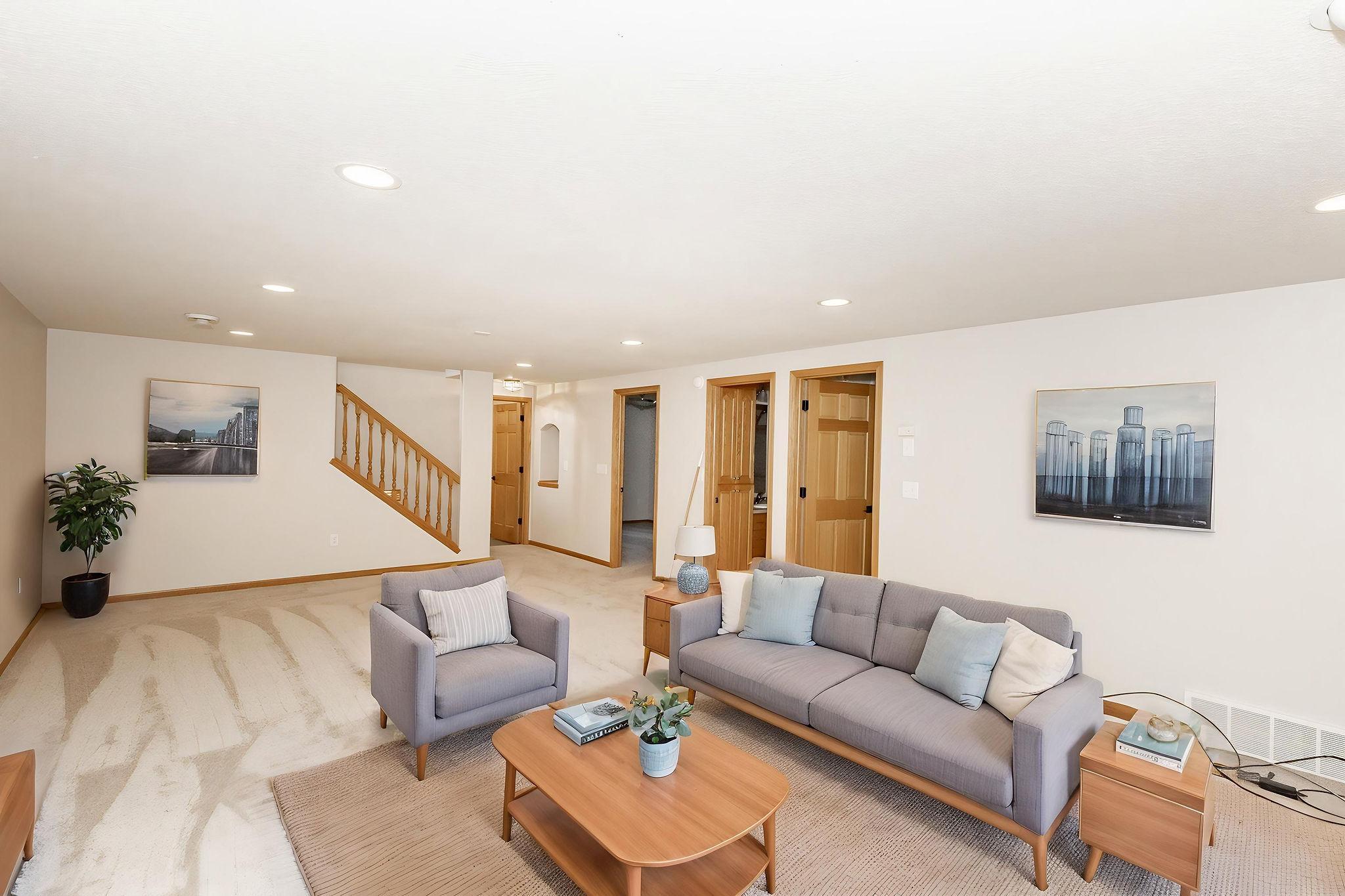 1106-34-LivingRoom-Standard-5.jpg