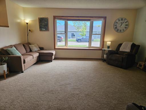 319 3rd Street N, Wahpeton, ND 58075