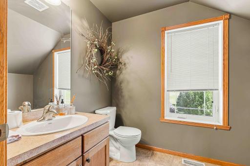 812 S 36th Street S, Moorhead, MN 56560