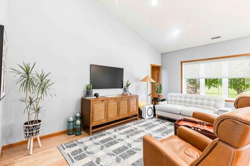 812 S 36th Street S, Moorhead, MN 56560