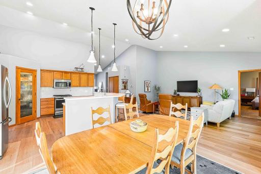 812 S 36th Street S, Moorhead, MN 56560