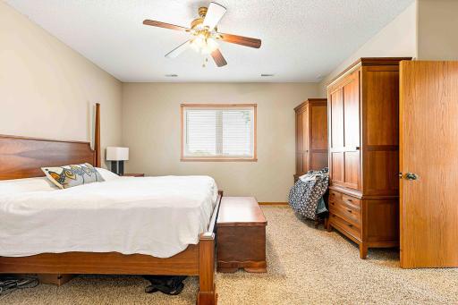 812 S 36th Street S, Moorhead, MN 56560
