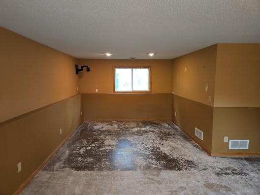 2508 93rd Way, Brooklyn Park, MN 55444