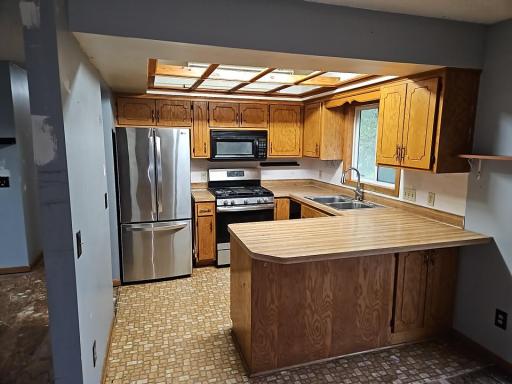 2508 93rd Way, Brooklyn Park, MN 55444