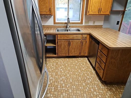 2508 93rd Way, Brooklyn Park, MN 55444