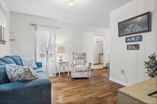 36 S Elm Street, La Crescent, MN 55947