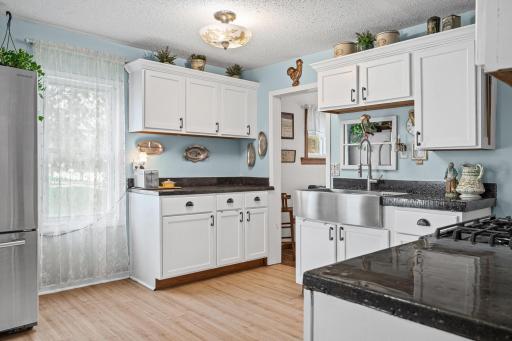 36 S Elm Street, La Crescent, MN 55947