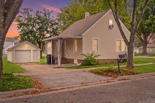 36 S Elm Street, La Crescent, MN 55947
