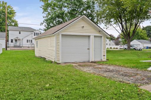36 S Elm Street, La Crescent, MN 55947