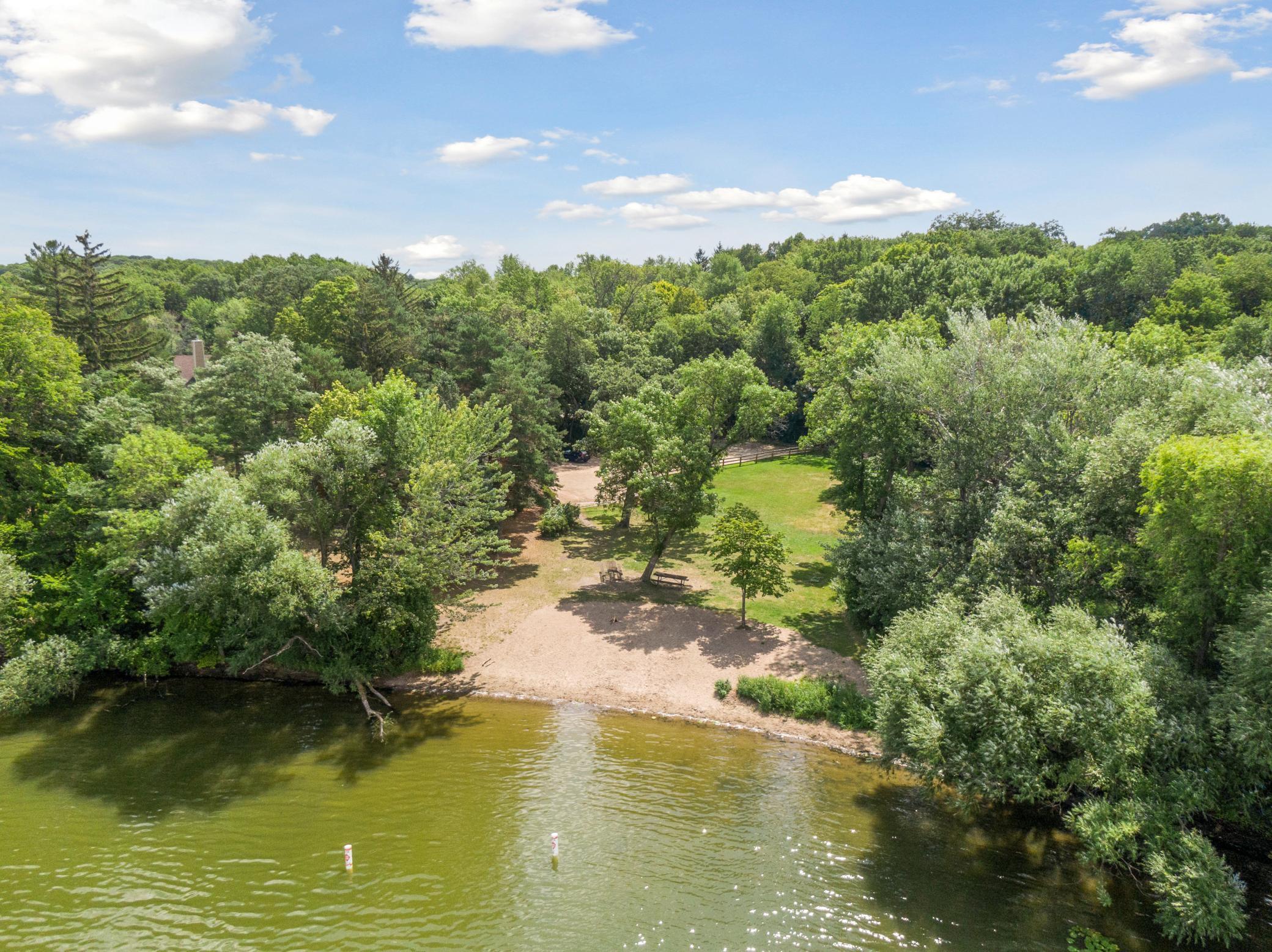 Surrounding Area Amenities!