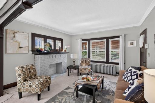 1718 Vincent Avenue N, Minneapolis, MN 55411