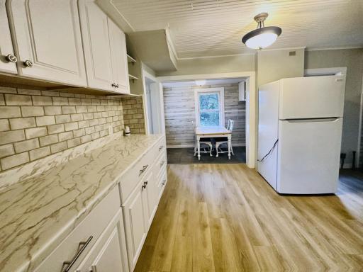 523 Oak Avenue N, Maple Lake, MN 55358