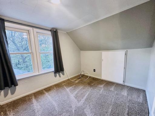523 Oak Avenue N, Maple Lake, MN 55358