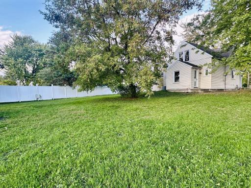 523 Oak Avenue N, Maple Lake, MN 55358