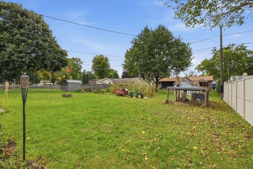 1016 Jackson Street S, Shakopee, MN 55379